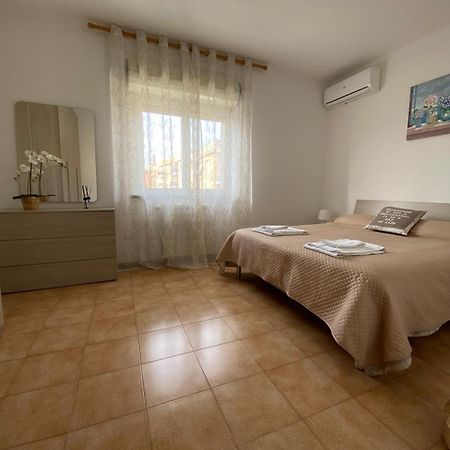 Il Tulipano Villa ชิวิตาเวกเกีย ภายนอก รูปภาพ